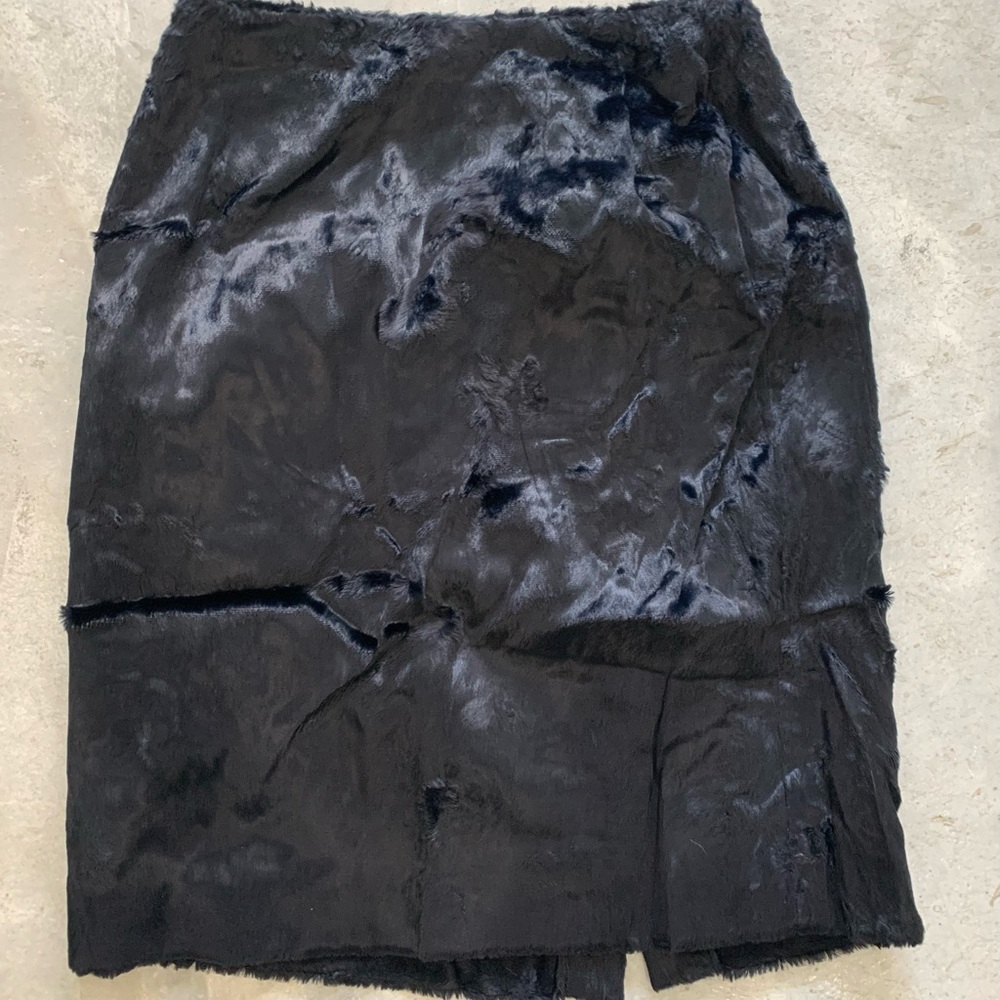 Black pencil skirt